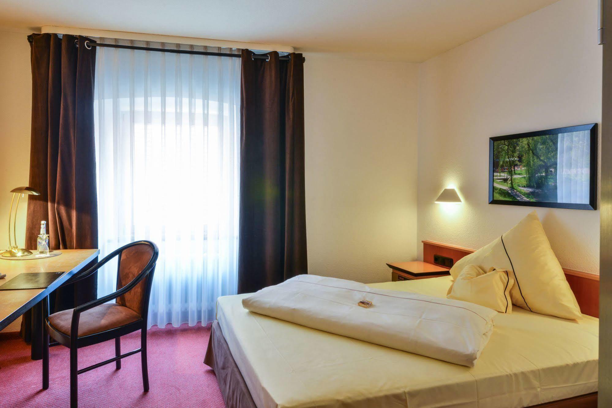 Hotel Lehmeier Neumarkt in der Oberpfalz Ngoại thất bức ảnh